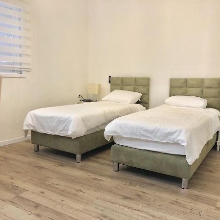 Studio Apartment In Bat-Yam 巴特亚姆 外观 照片