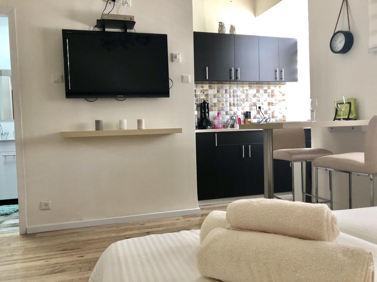Studio Apartment In Bat-Yam 巴特亚姆 外观 照片