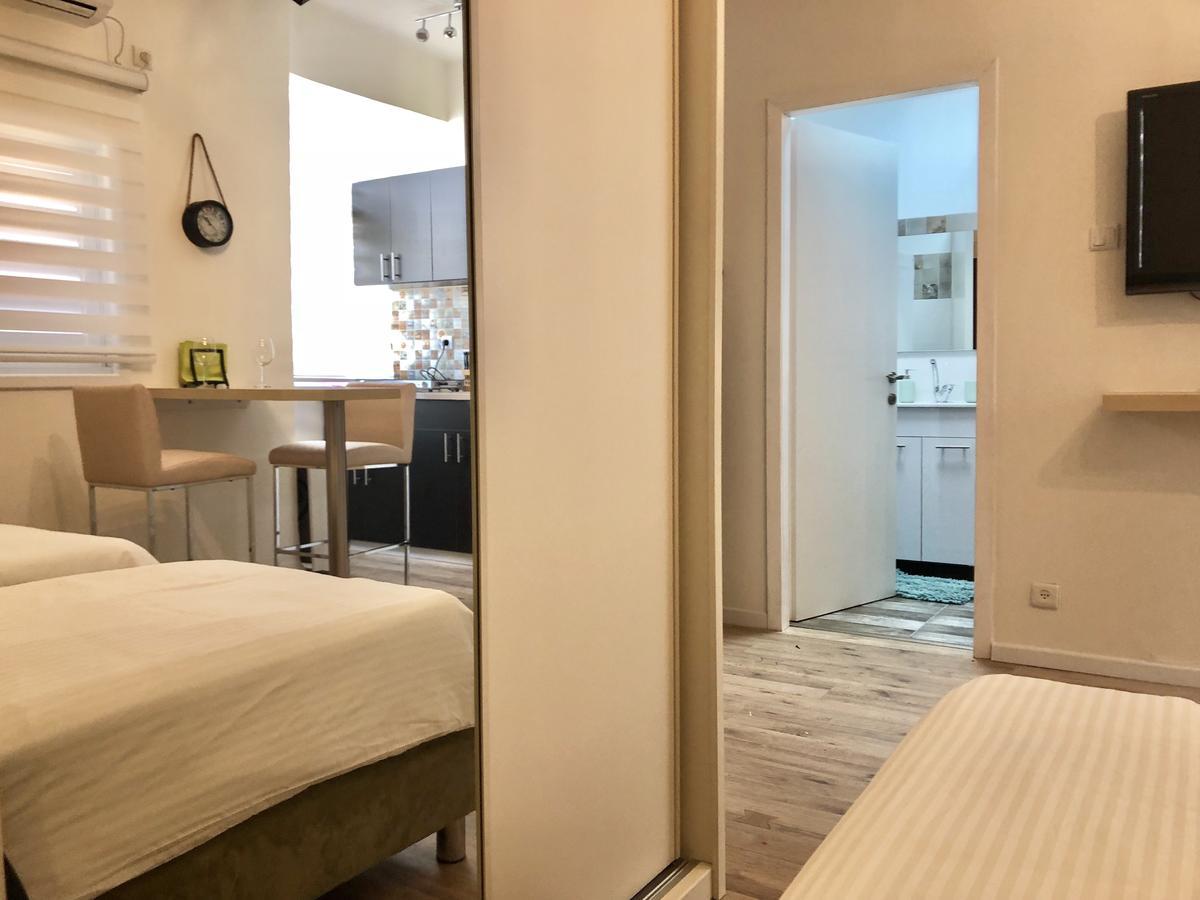 Studio Apartment In Bat-Yam 巴特亚姆 外观 照片
